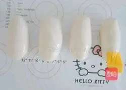 Illustration of how to make hand cakes 2