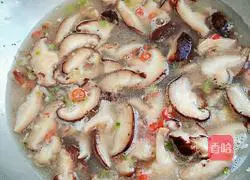 Illustration of how to make mushroom and egg noodles 11