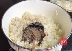 Illustration of how to make sauce-flavored Shaomai 4