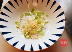 Illustration of how to make sour soup dumplings 5