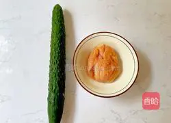 Stir-fried cucumber Illustration of how to make diced chicken 1