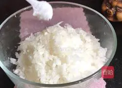 Illustration of how to make radish noodles in clear soup 1