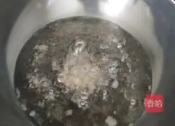 Illustration of how to make original milk tea 4