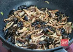 Illustration of how to make fried rice noodles 11