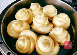 Illustration of how to make a bouquet of yellow flowers 19