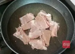 Water chestnut corn pork bone soup recipe 4