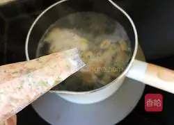 Seasonal vegetables Illustration of how to make grain noodles 9