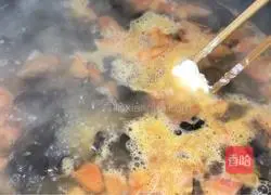 Illustration of how to make fungus noodles 9