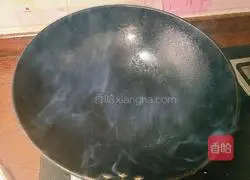 Illustration of how to make ginger and egg soup 3