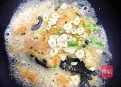 Illustration of how to make crab roe, pea sprouts and tofu soup 10