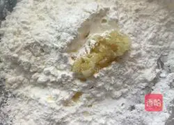 Illustration of how to make salt and pepper prawns 2