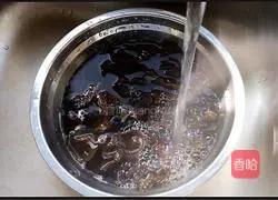 Illustration of how to make onions mixed with fungus 6