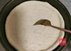 Bacon Shrimp Cheese Pizza Recipe Illustration 2