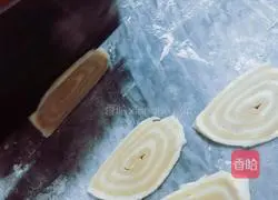 Illustration of how to make cat ears 10