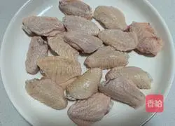 Illustration of how to make Orleans grilled chicken wings 1