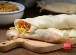 Illustration of how to make hot noodles and steamed spring cakes 9