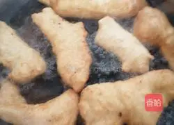 Illustration of how to make fried dough sticks and twists for lunch (weekends) 4