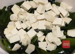 Illustration of how to make kelp tofu ball soup 5