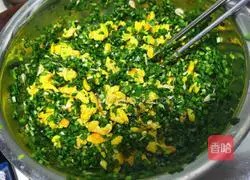 Leek and Egg Pie Recipe Illustration 5