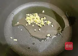 Illustration of how to make ham, cabbage and tofu stew 7