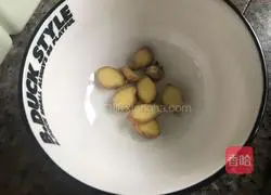 Illustration of how to make winter melon and barley pork ribs soup 4