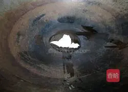 Illustration of how to make tomato, cucumber and meat slices soup 9