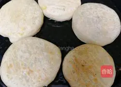 Illustration of how to make leek, shrimp skin and egg pie 5