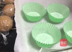 Illustration of how to make fried bread 9