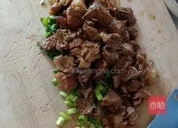 Illustration of how to make Roujiamo (steamed bun version) 15