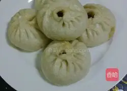 Illustration of how to make beef and radish stuffed buns 11