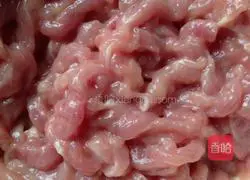 Illustration of how to make shredded pork and stir-fried pepper 4