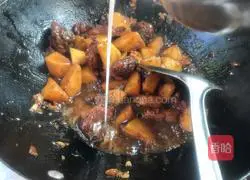 Illustration of how to cook duck meat with potatoes 10