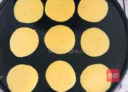 Illustration of how to make cornmeal cakes 6