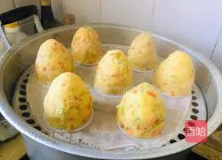 Illustration of how to make vegetable cornmeal steamed buns 9