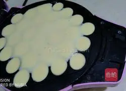 Kuaishou Egg Waffle Nutritious Breakfast Recipe Illustration 3