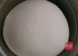 Illustration of how to make fresh meat buns 9