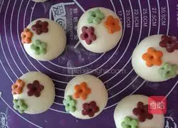 Illustration of how to make flower buns 8