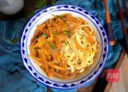 Illustration of making shredded radish braised noodles 13