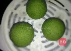 Illustration of how to make fresh bean paste buns 15