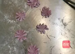 Illustration of how to make frog kidney bean buns 3