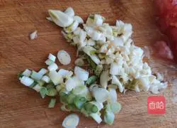 Illustration of how to make tiger skin quail eggs with tomato sauce 2