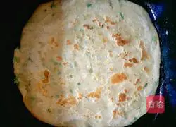 Illustration of how to make scallion pancakes that are crispy on the outside and soft on the inside 15