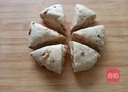 Illustration of how to make red dates and brown sugar steamed buns 10