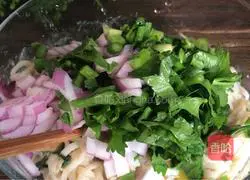 Illustration of how to make mixed vegetable noodles 4