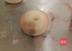 Illustration of how to make apple and purple sweet potato buns 9