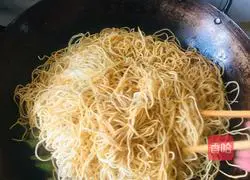 Illustration of Braised Noodles 14