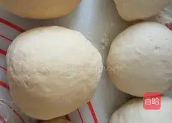 Illustration of how to make two-color carrot rolls 7