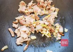 Illustration of how to make fried meat with fungus 9