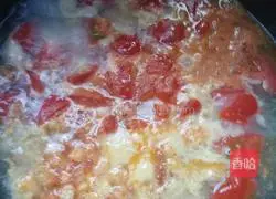  Illustration of how to make tomato, meat and egg soup 7