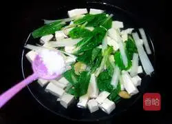 Illustration of how to make green vegetable and tofu soup 7